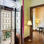 Art House By Adrez * Prague