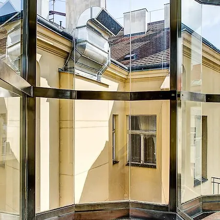 Apartment Art House By Adrez *