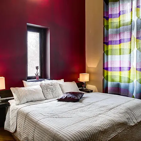 Apartment Art House By Adrez *