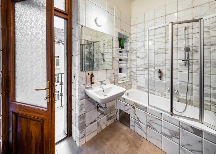 Art House By Adrez Prague